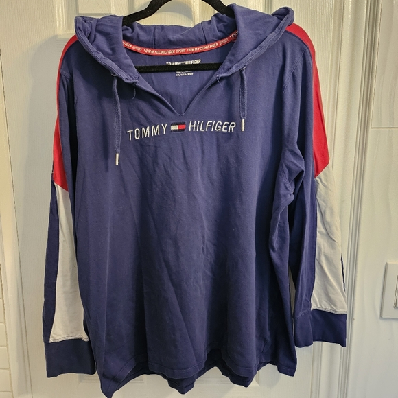 Tommy Hilfiger hooded long sleeve shirt - Picture 1 of 3